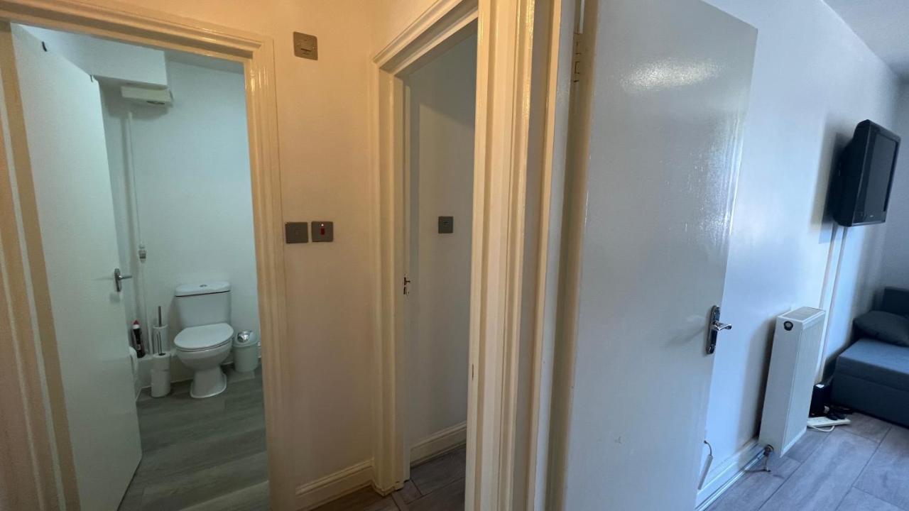 Comfy 2 Bedroom Apartments - Finchley Road, London Luaran gambar