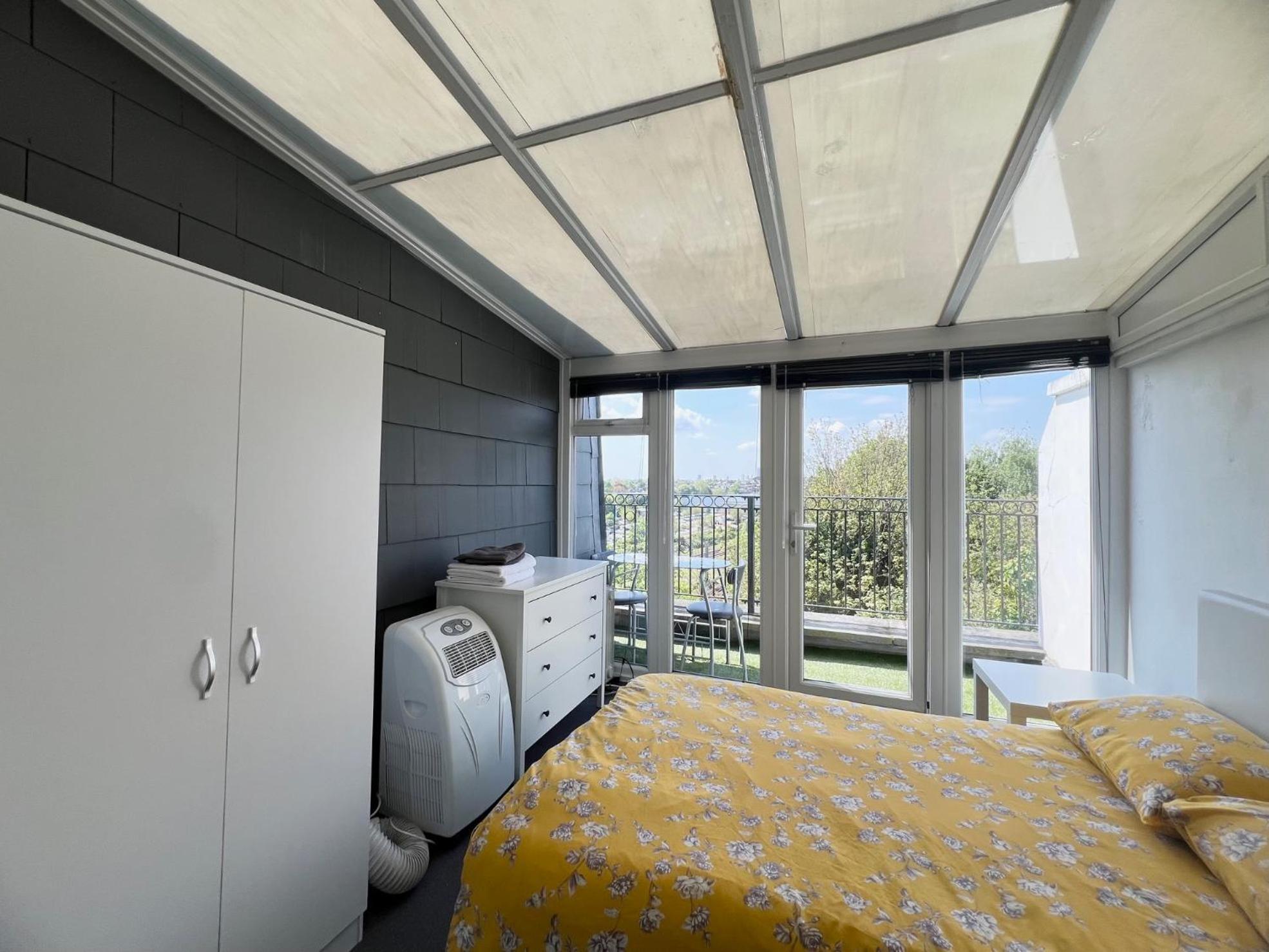 Comfy 2 Bedroom Apartments - Finchley Road, London Luaran gambar